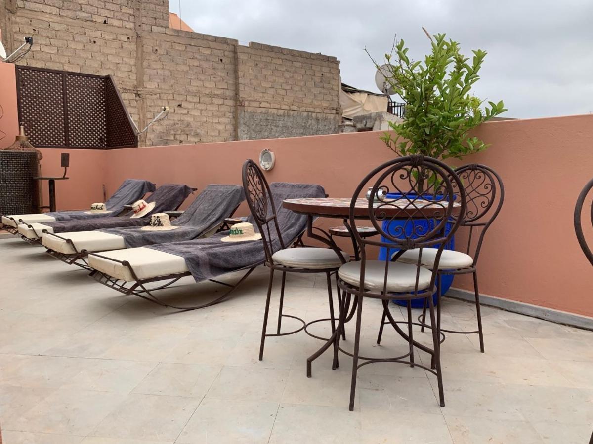 Riad Le Patio Romantique Marrakesh Exterior photo
