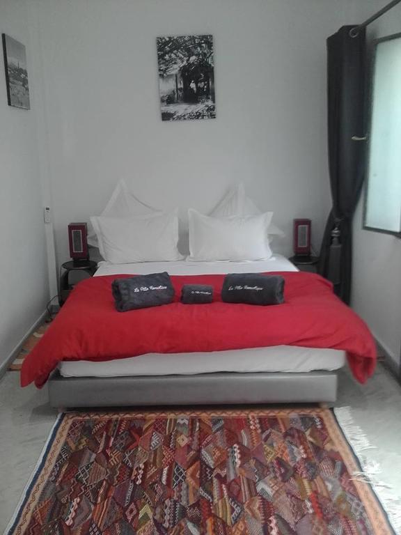 Riad Le Patio Romantique Marrakesh Exterior photo